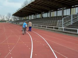 Die Arbeiten der Neulinierung der Weinheimer Bahn sind in vollem Gange