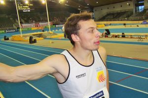 Drei- und Weitspringer Thomas Schmidt gewinnt den Baden-Württembergischen Hallentitel