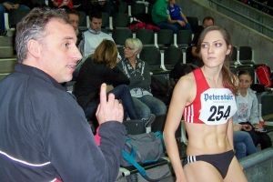 Diana Klukas mit ihrem Trainer Alexander Bub (Archivbild)