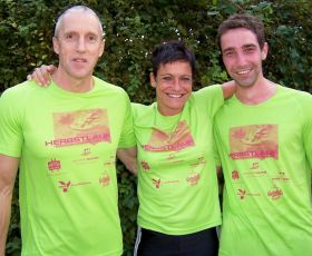 Unsere Athleten unterzogen das diesjährige Herbstlauf-Shirt schon einem umfangreichen Vorab-Test.