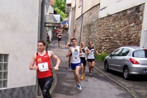 Matthias Müller vor seinen Konkurrenten Dominik Burghard und Luca Bongiovanni.
